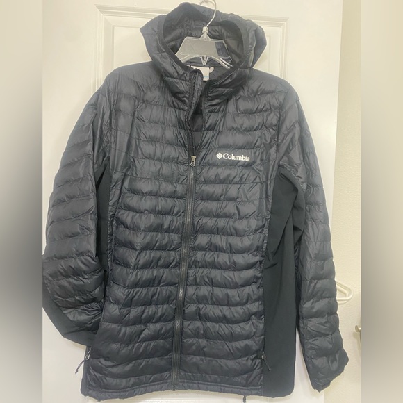 Columbia Powder Pass puffer jacket in black - Picture 4 of 9